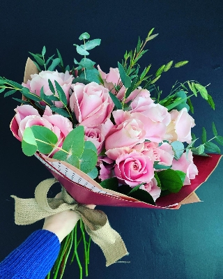Pretty in Pink 12 Rose Hand tied Bouquet