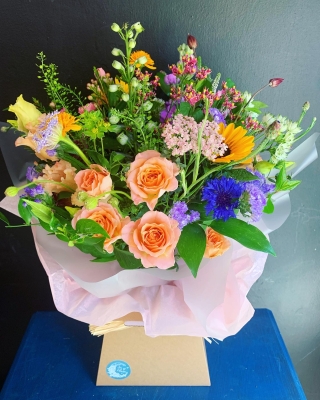 Autumnal Gift Bouquet in Water