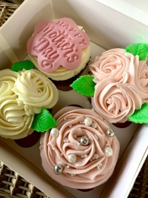 4 Craft Bakery Mothers Day Cupcakes