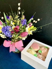 Mothers Day Flowers and Cupcake Package